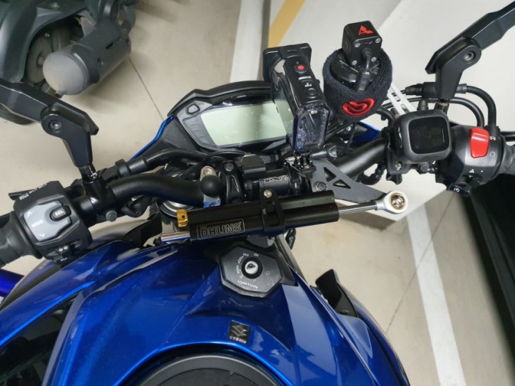  GSX-S750 2019 - 짝퉁 올린즈 스티어링 댐퍼