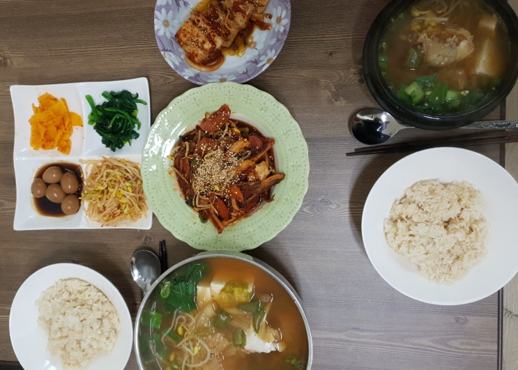  만원으로 일주일치 반찬 만들기 1탄 콩나물 무침, 메추리알 장조림