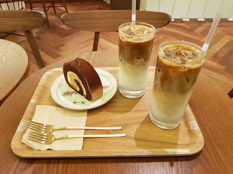  굴포천 삼산롯데마트 1층 어썸드립커피숍 라떼맛있는곳!
