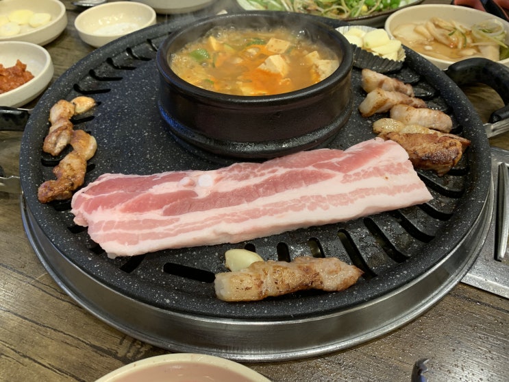 엉터리생고기 부천심곡점 삼겹살은 최고시다... 엉터리생고기 부천심곡점 삼겹살은 최고시다...