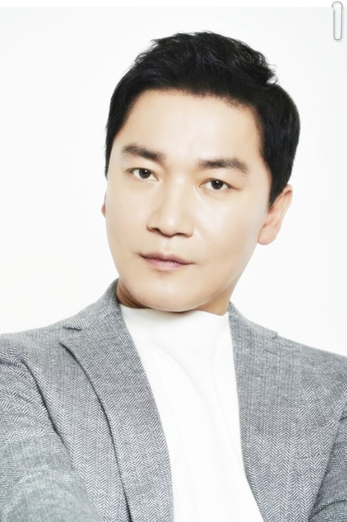 조재윤 나이 결혼 유령을 잡아라 꿀잼!