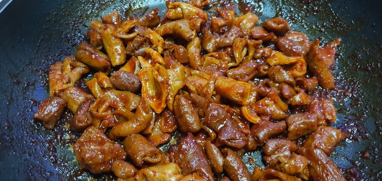  주말 저녁에 집에서 야식먹기 좋은 음식! 참숯에 구운 직화곱창