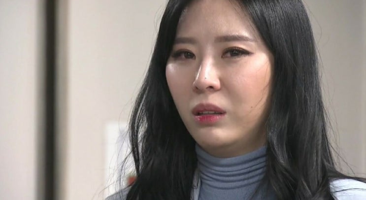  '후원금 사기' 배우 윤지오, 체포영장 발부(뉴스영상 포함)