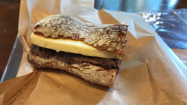 망원동 빵집 어글리 베이커리. 앙버터, 스콘, 크루아상.맛있고 엄청난 빵들. 예약도 된대요. 망원동 빵집 어글리 베이커리. 앙버터, 스콘, 크루아상.맛있고 엄청난 빵들. 예약도 된대요.