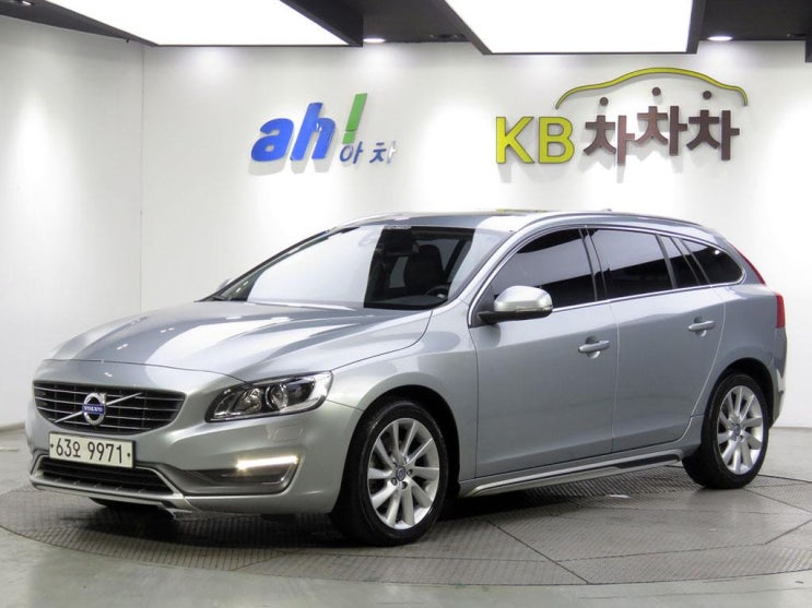  2014년식 볼보 V60 D2 경유  중고 가격