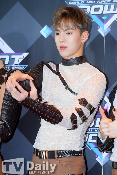  몬스타엑스 셔누, '불법 조작 나체사진 유포'에 강력대응