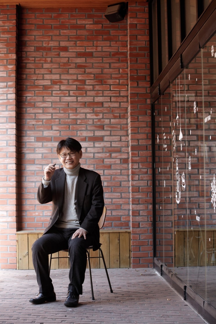  레이디경향 [시대의 지혜를 듣다]사회학자 김호기 ‘피로 사회’ 대한민국을 진단하다