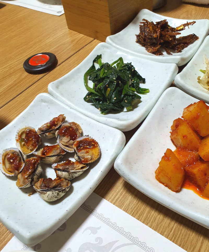 [수원/매탄] 꼬막 전문점에서 홍어 삼합 - 벌교 참꼬막 새조개 : 네이버 블로그