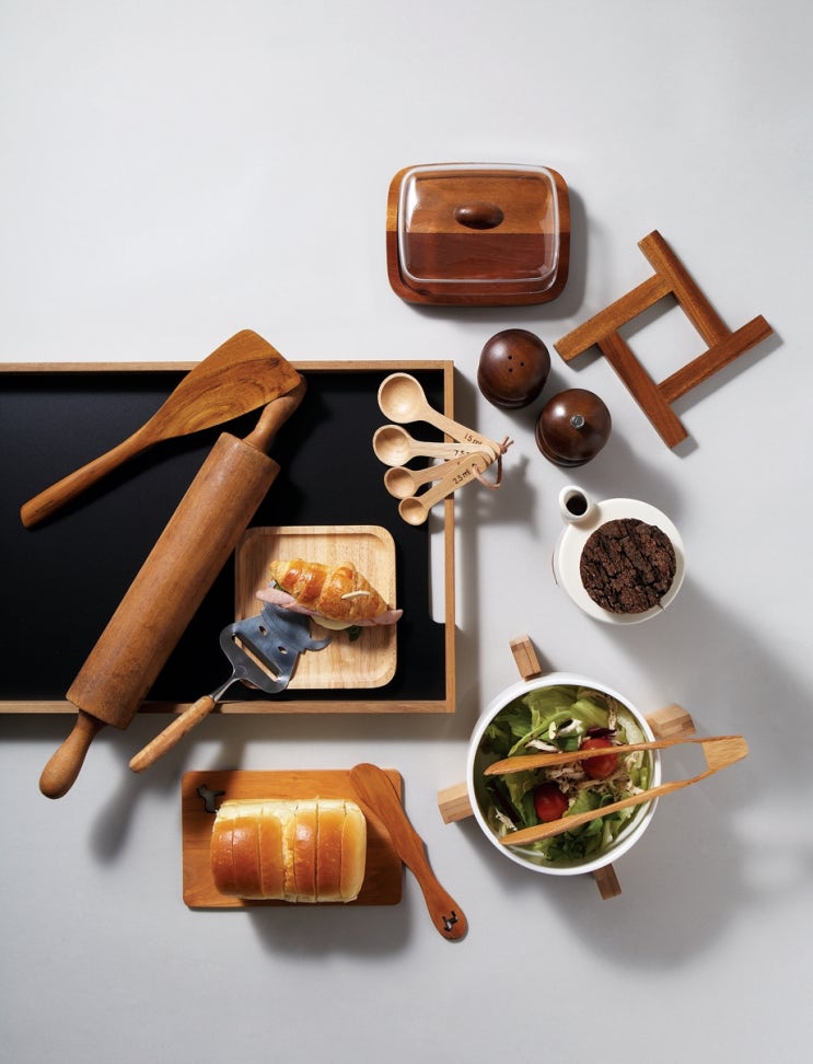  레이디경향 봄맞이 인테리어 Wood Mood