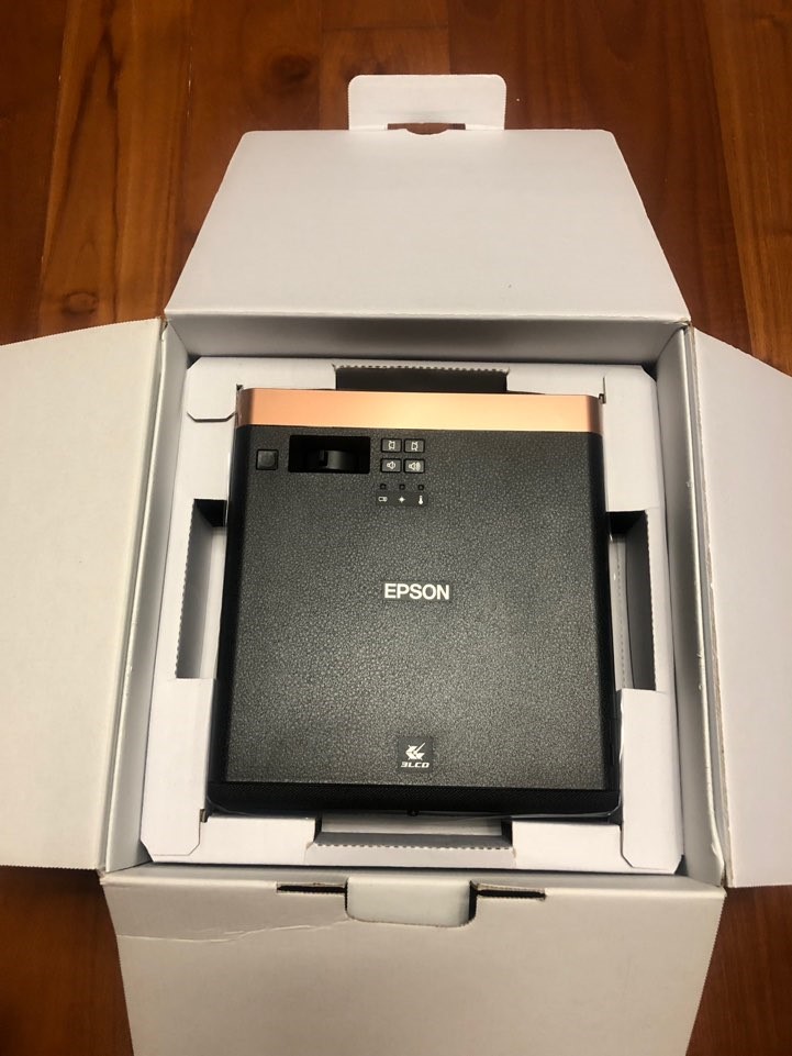 엡손 레이저빔프로젝터 EF-100B(EF-100W)체험단 후기