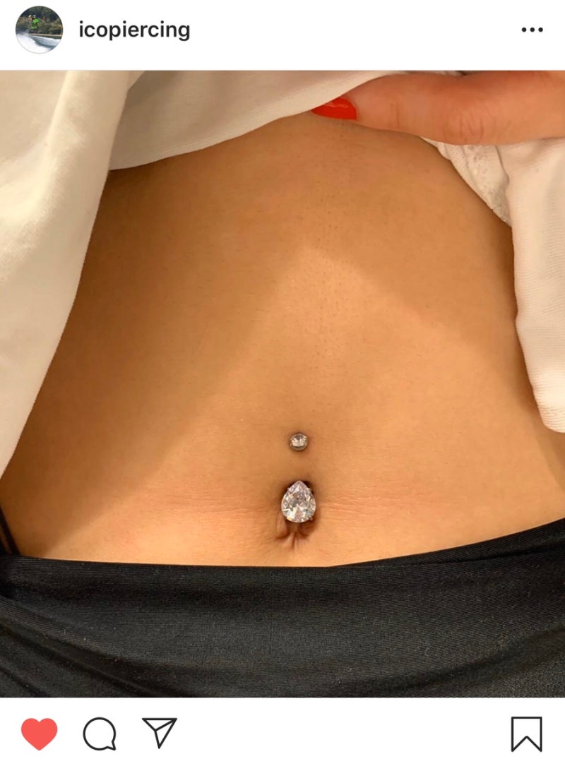 ODELIA Pointed collar capsleeve flared long dress(Off white), image size:800x1092