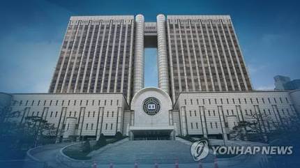 소금포대 들다가 허리 디스크 발병..법원 "사업주 책임 있다" 소금포대 들다가 허리 디스크 발병..법원 "사업주 책임 있다"