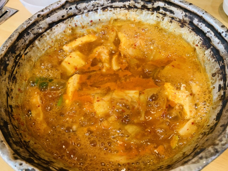  신논현역 겨울철 뜨끈한 김치찌개 존맛탱
