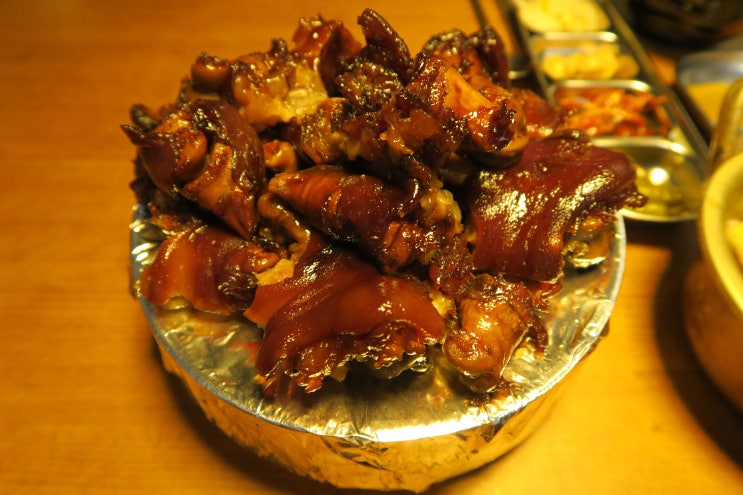  안산 족발 맛집 추천,임창정의 모서리족발에서 한라토닉 마시기~!
