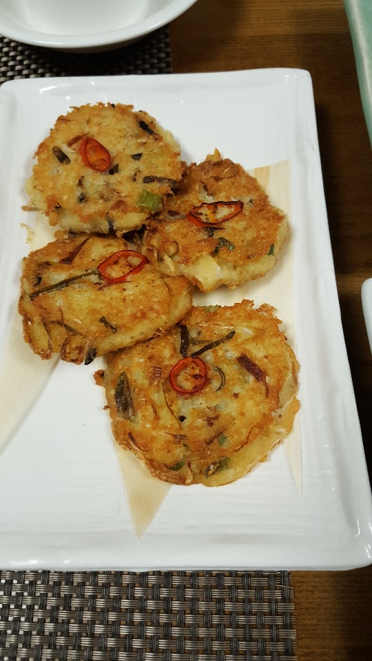  종로한정식 한옥의 멋과 푸짐한 요리
