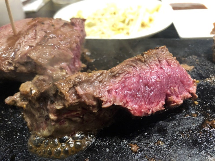  오키나와 국제거리 맛집 No. 1 ‘얏빠리 스테이크’ 3호점