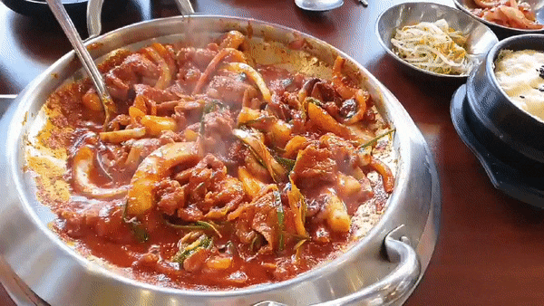  스트레스 받을땐 맵고 뜨겁고 맛있는 것, 용봉불고기 :)전대 맛집 가성비 맛집 광주 맛집 쭈꾸미 맛집 계란찜 맛집 용봉동 맛집 전남대후문 맛집
