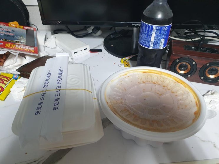  고기양 진짜 많네요 김치반고기반 고기도 비계적은거