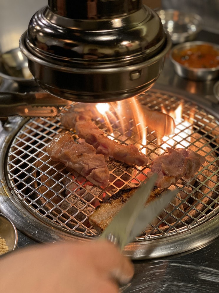  인생 껍데기집! 콜라겐 먹자~ 팔팔껍데기 발산점