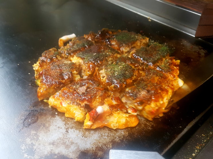  교토 숨은 맛집 기온 네기쇼 카나 히가시미세(祇園ねぎ焼 かな 東店) 나만 알고싶은 단골 오꼬노미야끼 집