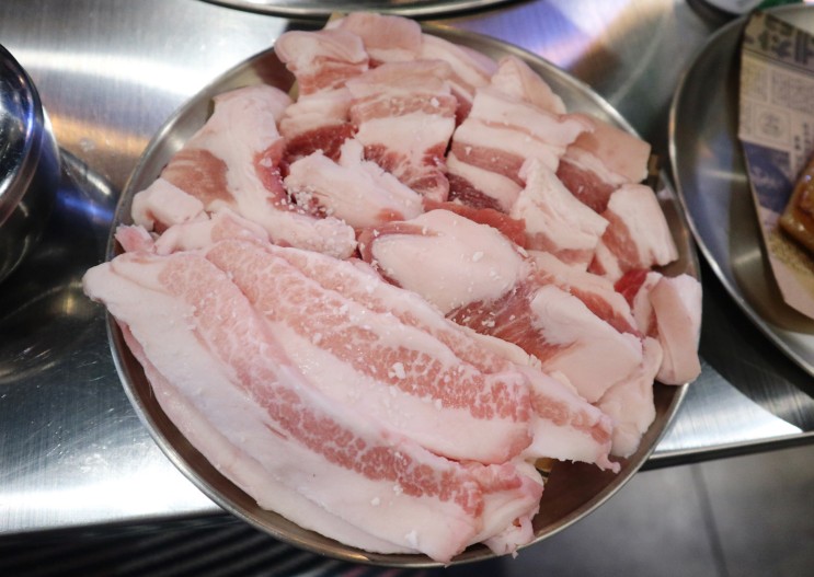 수원역고기집 :: 돼지고기 특수부위전문점 '동네창고'