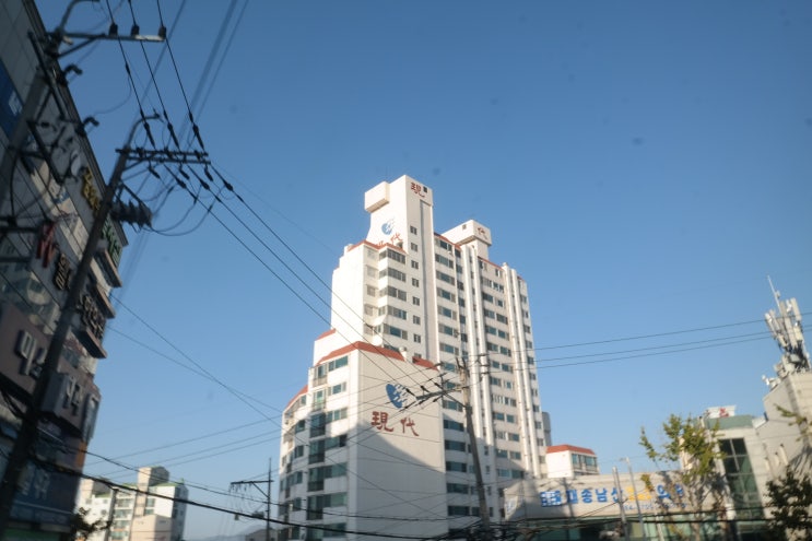  월요일 아침이 시작되었습니다.