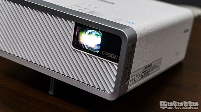  엡손 최초의 레이저 모바일 빔프로젝터 EF-100W 체험단 사용기 | DP뚜비뚜비뚜뚜바님 사용기
