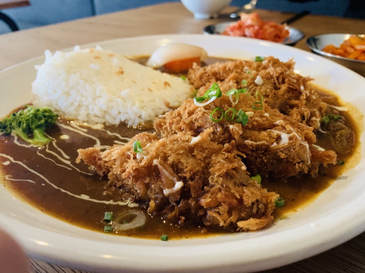  논현동 돈까스 맛집 델리담담 분위기 퀄리티 굿베이비