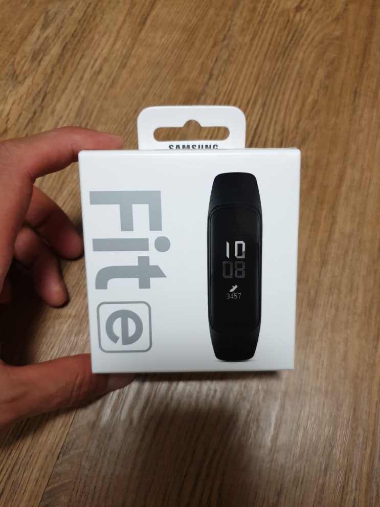 갤럭시 fit e 구입 및 사용 후기 (카톡, 전화, 기어핏 e, SM-R375N) 갤럭시 fit e 구입 및 사용 후기 (카톡, 전화, 기어핏 e, SM-R375N)