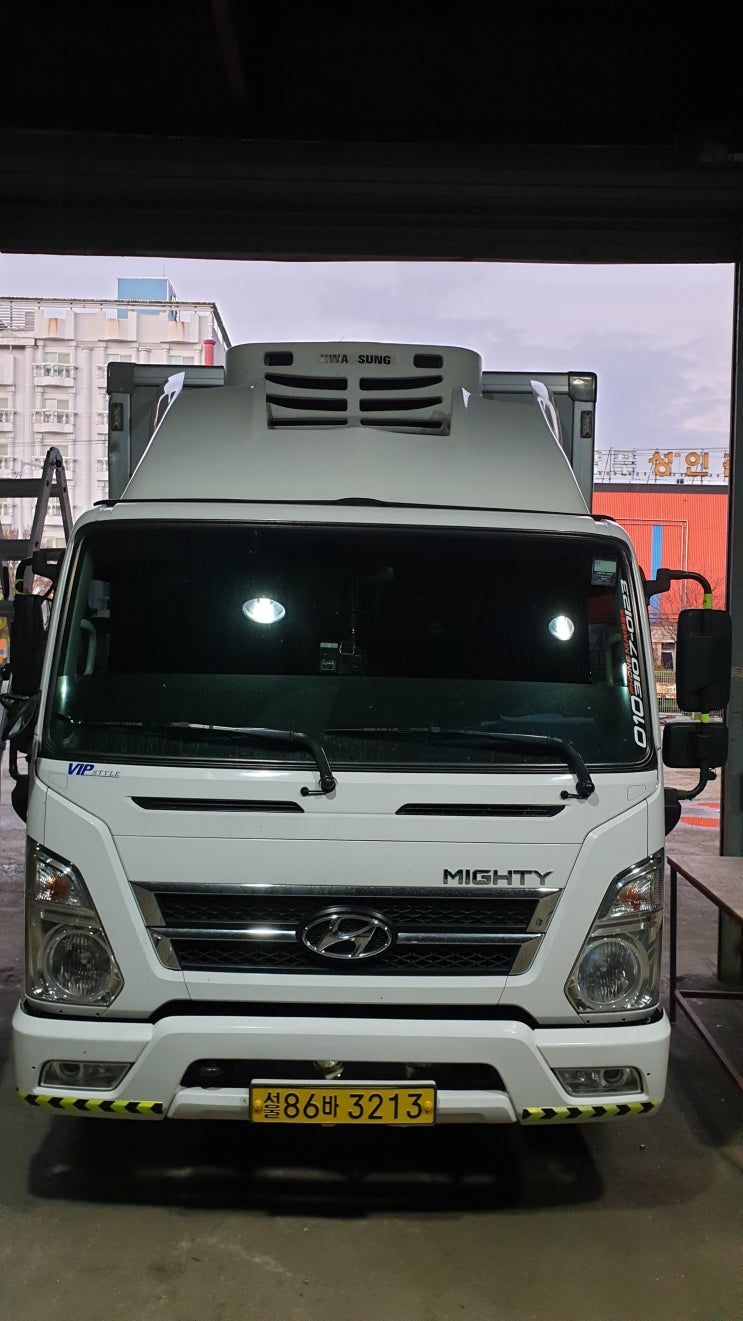  3.5톤 스포일러  작업