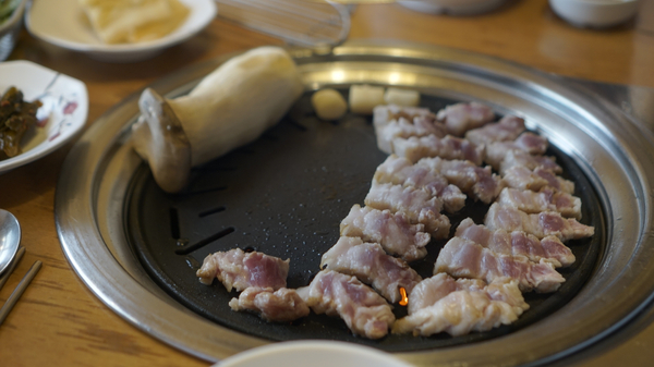 동대구역 맛집 / 고기굽는남자 &lt;고굽남&gt; 삼겹살맛집 : 고기구워주는남자!!