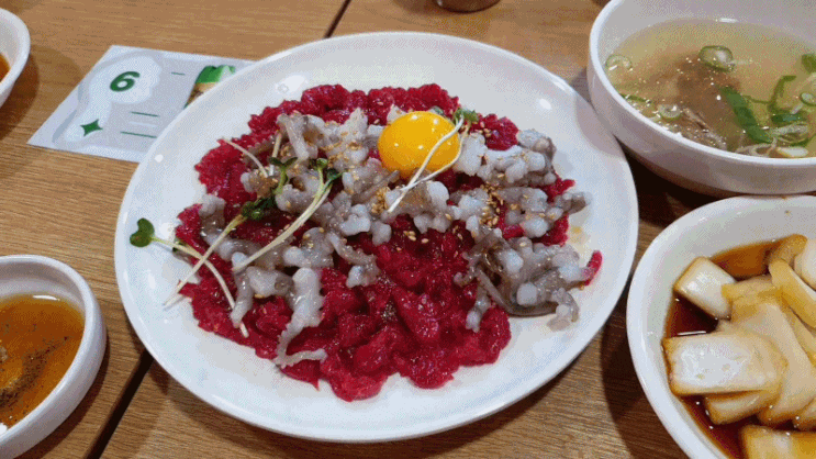  광장시장 나들이! 예전 순희네 빈대떡 누이네 육회빈대떡에서 3자매 점심식사!