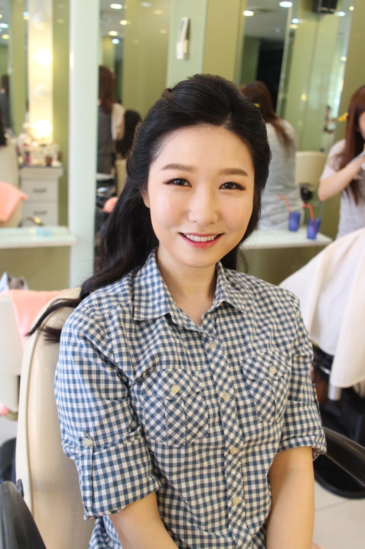  웨딩 촬영 메이크업 & 반묶음 스타일링 w/제이드레스헤어