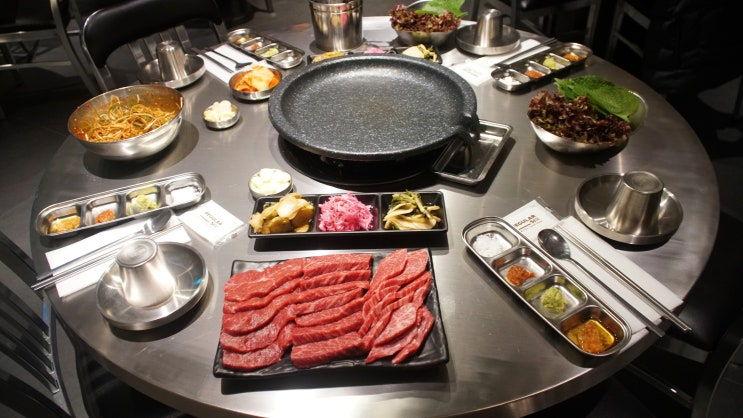  분위기와 맛 모두 사로잡았던 역삼역 고깃집