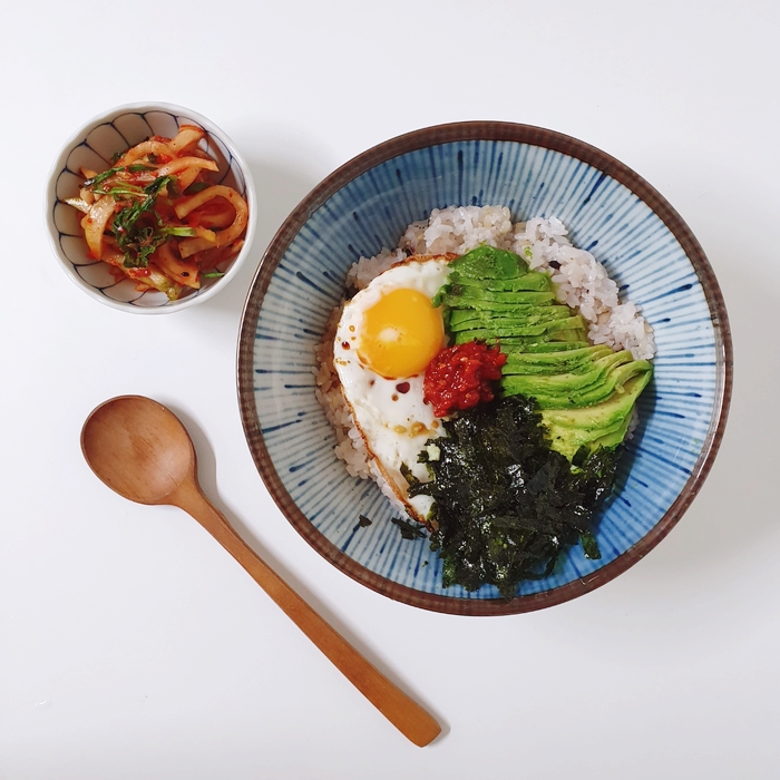 다이어트 요리: 비빔낙지젓을 넣은 아보카도비빔밥 (테이스티 비빔낙지)