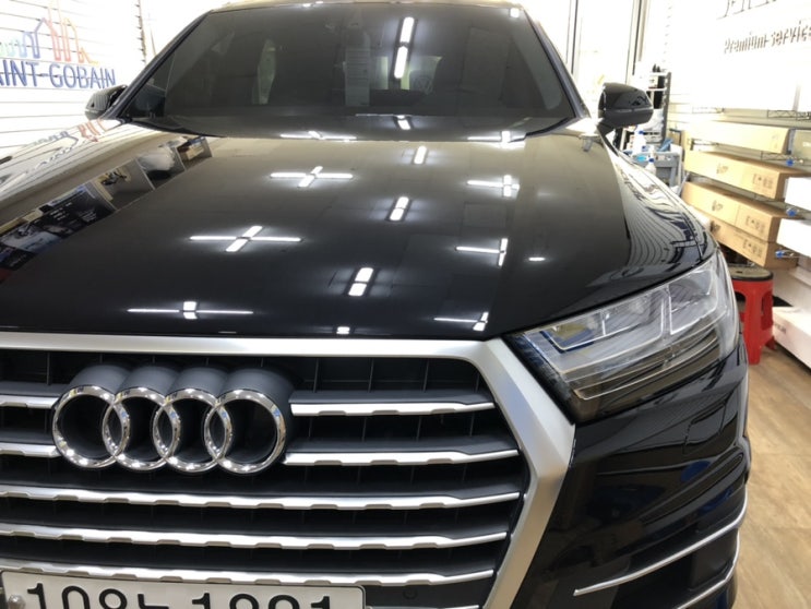  아우디 Q7 스미스 필름 T1