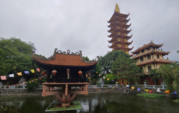  베트남 하이퐁 관광명소 pagoda Dư Hàng