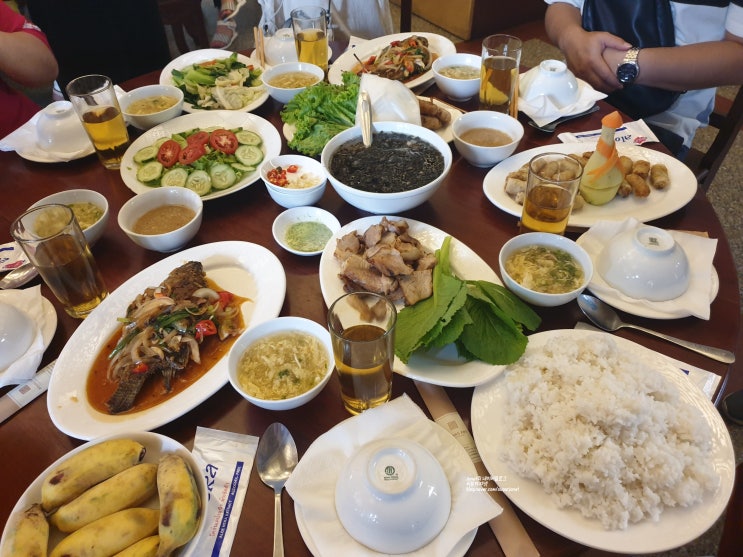 전통 베트남 왕족 식사 Hoang Phu 호앙 푸 후에 레스토랑