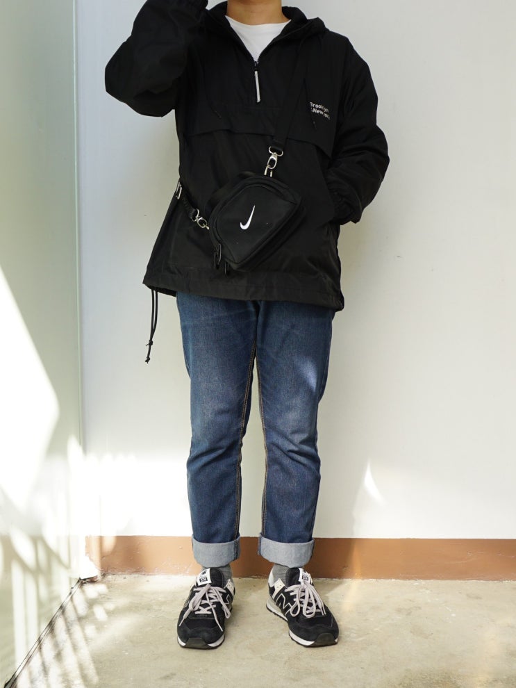  데일리룩 스파오 아노락 spjk723c13 블랙   뉴발란스 ml574egk 블랙 나이키 스우시 미니 크로스백