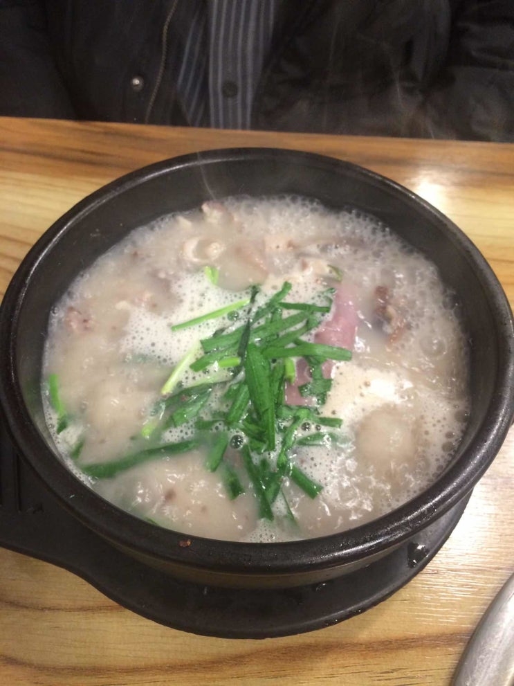 뭔가 아쉬움이 남았던 싸릿골순대국성정점 / 천안식후감
