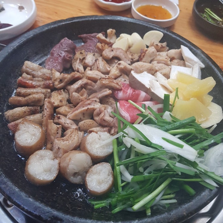  오늘은 서울 종로 나들이 음식 투어 여진곱, 플리퍼스, 라공방