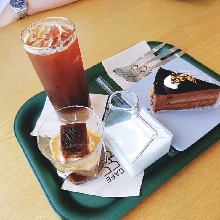  여수 카페 동동