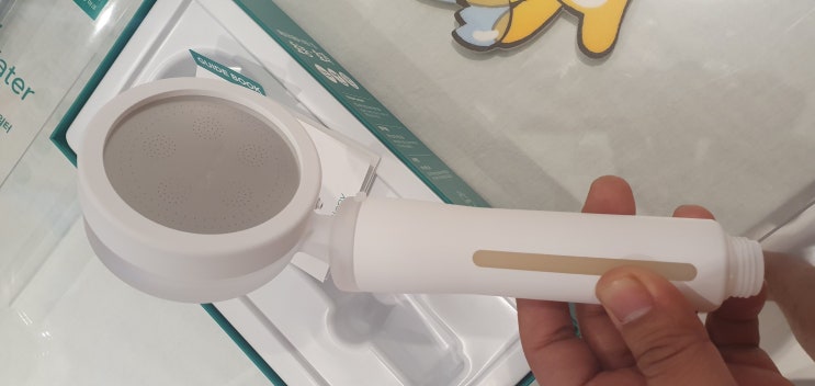  에어리페어 더마 워터 샤워기, 불순물 제거는 물론 민감 피부 고민까지 해결~!!