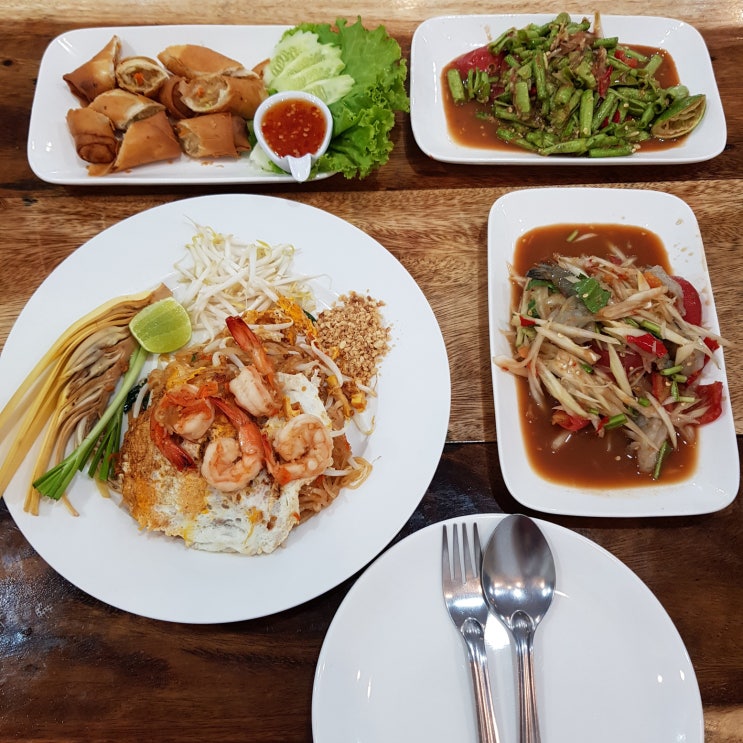  방콕 RCA kin yum tum lao