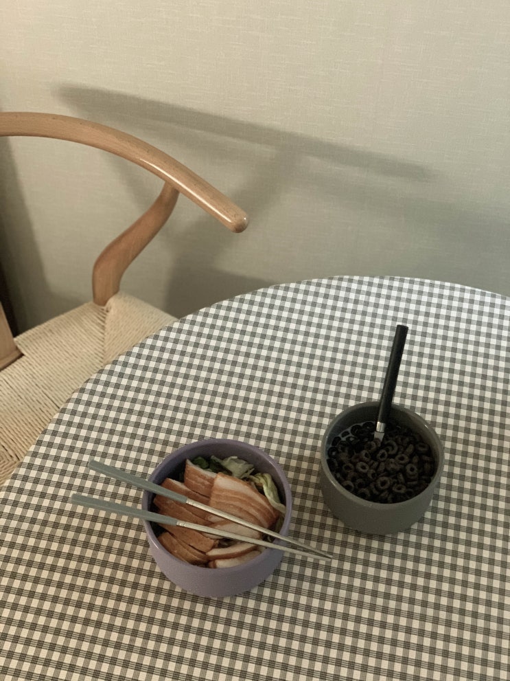  신상 온더테이블;체크 테이블보 & 데일리라이크 봉봉 실리콘 볼