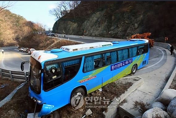  차량사고가 많은 땅을 피하자