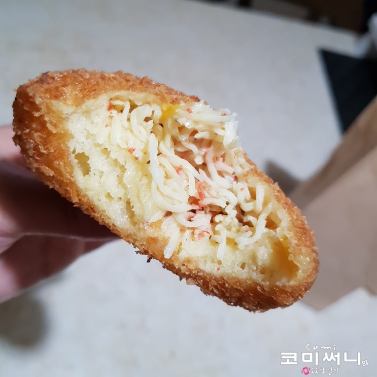 찹쌀 미친 꽈배기 성내점 꽈배기는 물론 게맛살 고로케 맛에 반해써!(feat. 찹쌀 꽈배기, 게맛살 크로켓, 모차렐라 치즈볼)