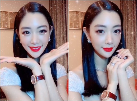 클라라, 섹시美는 어디에? 팬심 저격 상큼 애교[SNS컷 클라라, 섹시美는 어디에? 팬심 저격 상큼 애교[SNS컷
