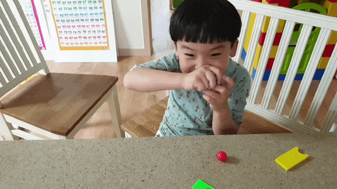  서툴러서 더 귀여운 마술쇼