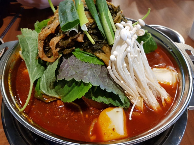  본가 왕뼈 감자탕 신 철판 쭈꾸미 - 수원 송죽동 맛집
